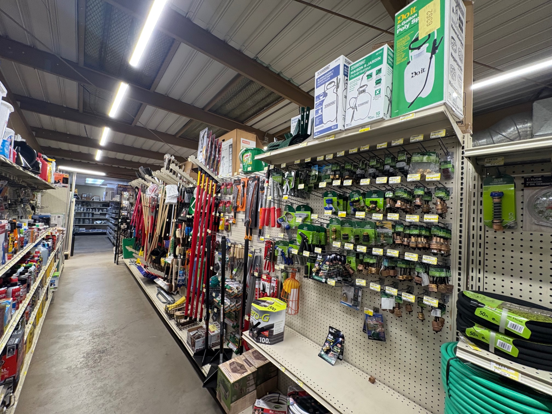 Garden and hand tool aisle